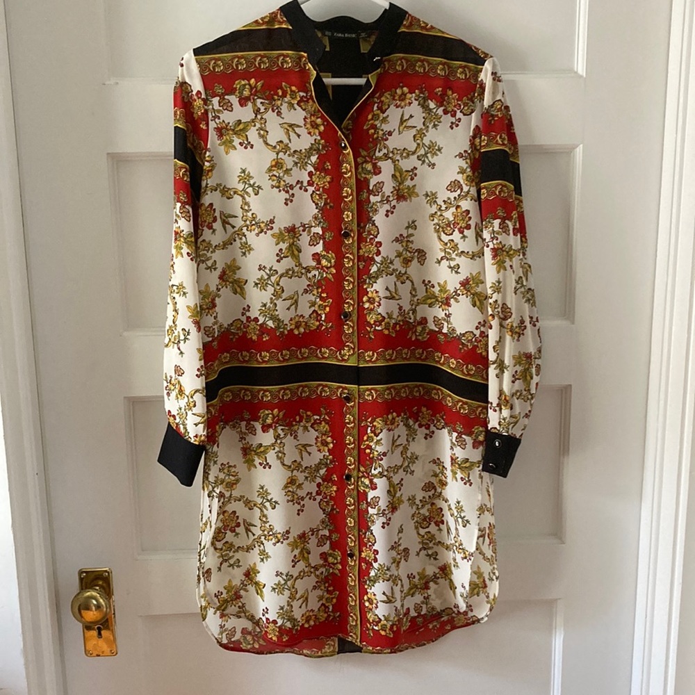 Zara White Long Sleeve Dress Shirt with Red, Black & Gold Baroque Print